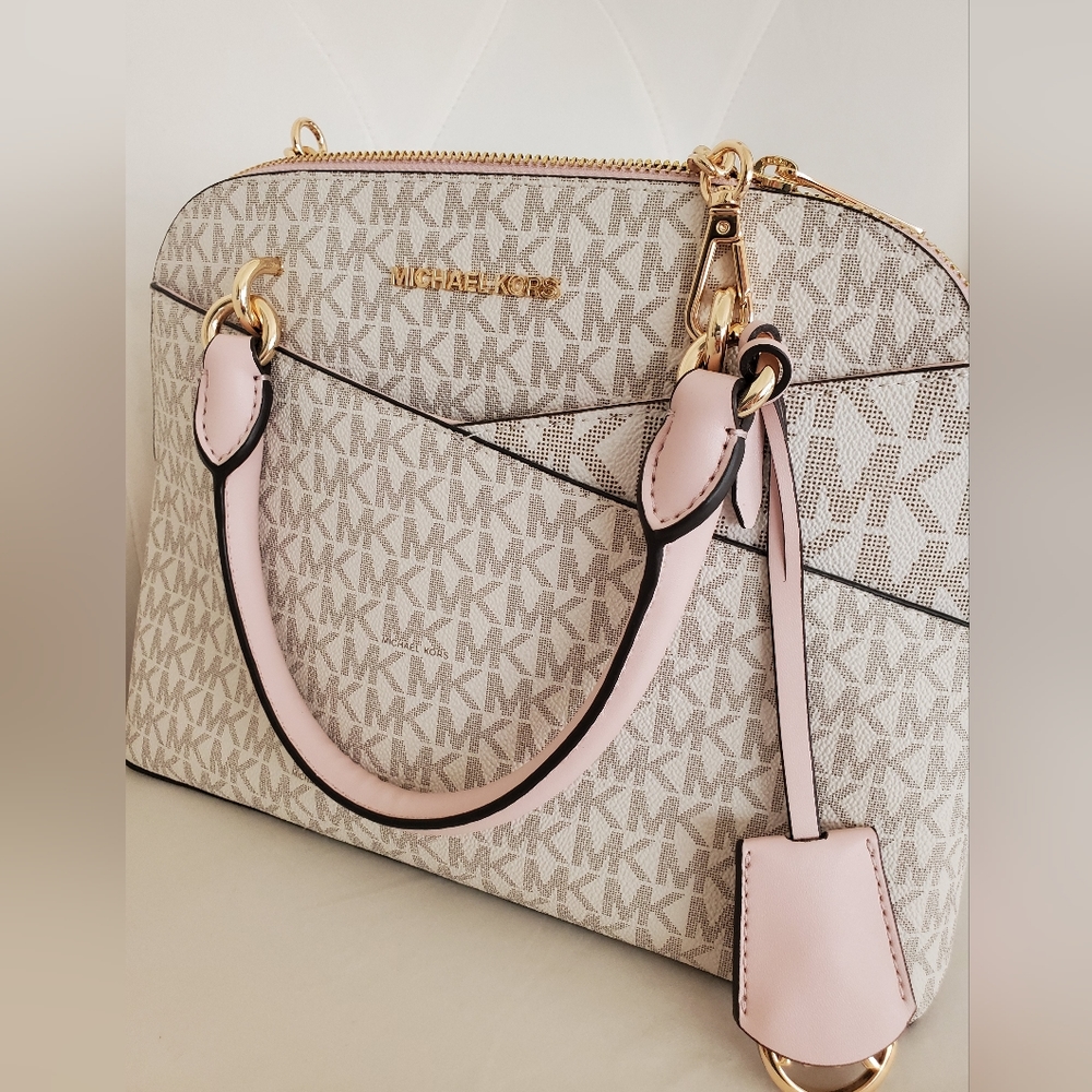 Michael Kors bag- Perfect for Spring!🌷